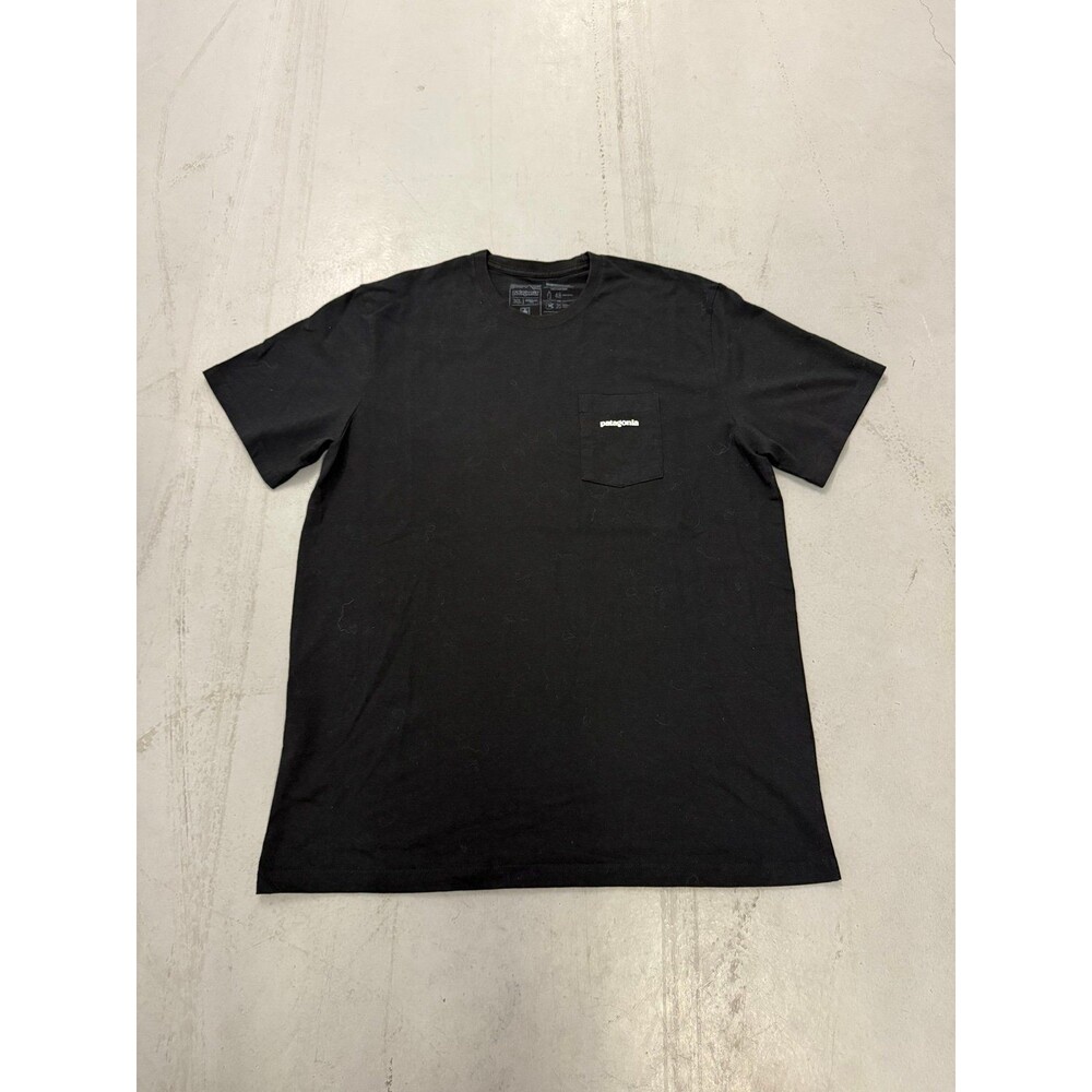 Patagonia Men’s Black Tee Size XL